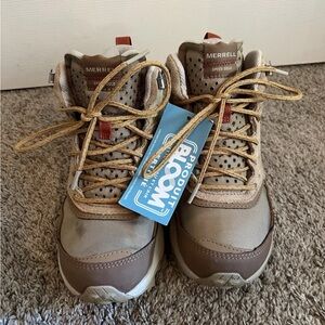 Merrell Tan and Brown Women's Sneakers